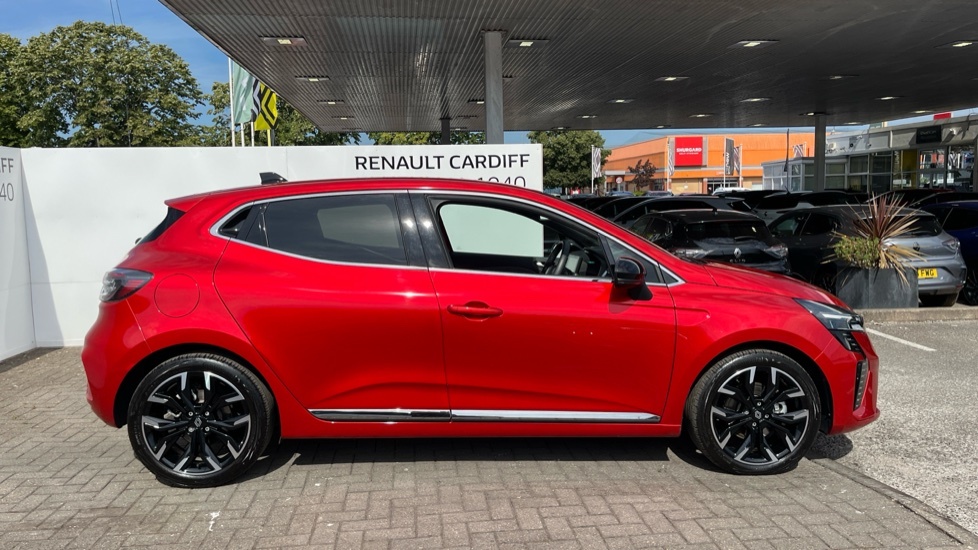 Renault Clio Renault Clio 1.6 E-tech Full Hybrid 145 Techno Red #2
