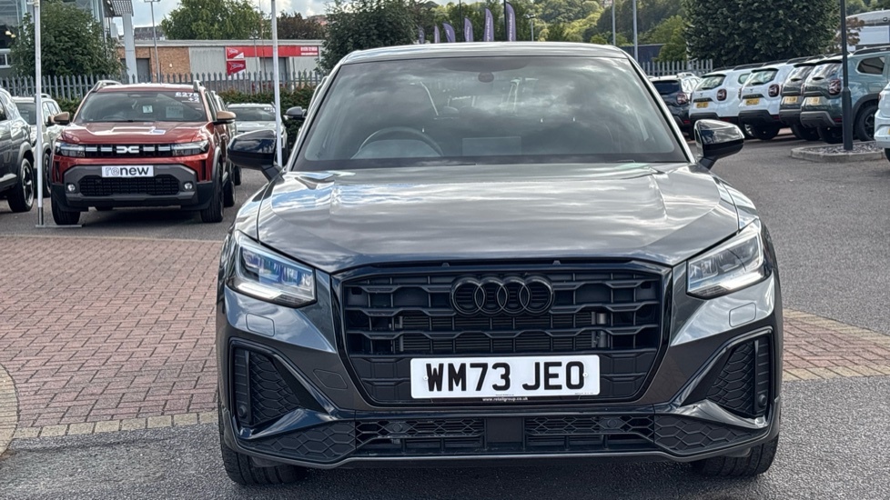 Audi Q2 Audi Q2 30 Tfsi Black Edition Grey #4