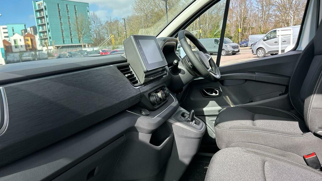 Renault Trafic Trafic Sl30 Blue Dci 150 Extra Van Edc White #6