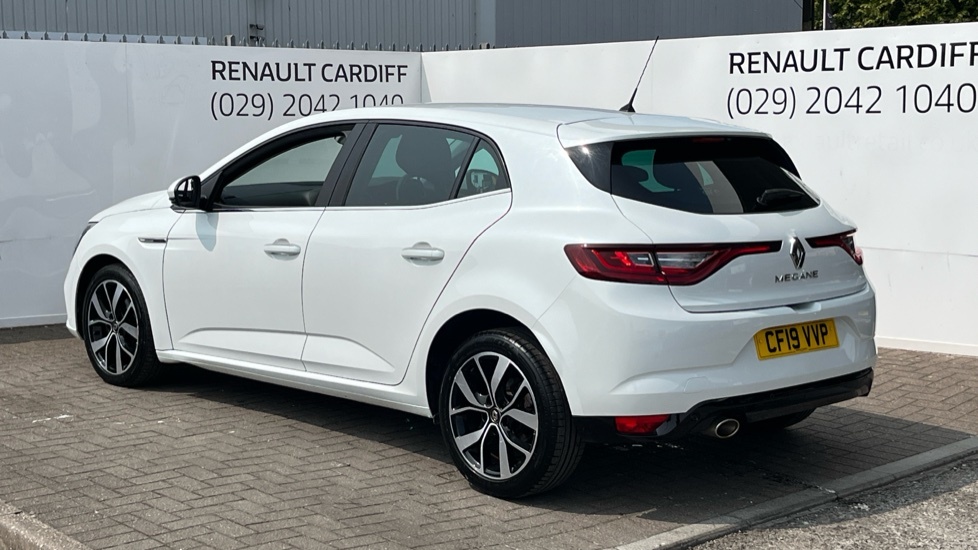 Renault Megane Renault Megane 1.3 Tce Iconic White #3