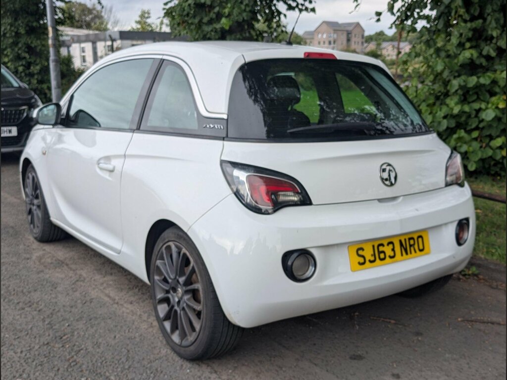 Vauxhall Adam 1.2 16V Glam Euro 5 5 Seat White #2