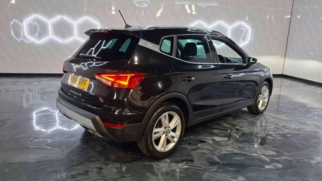 Seat Arona 2018 1.0 Tsi Fr Suv Euro 6 Ss Black #4