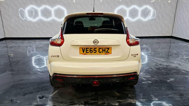 Nissan Juke 2015 1.6 Dig-t Nismo Rs Suv Euro White #3
