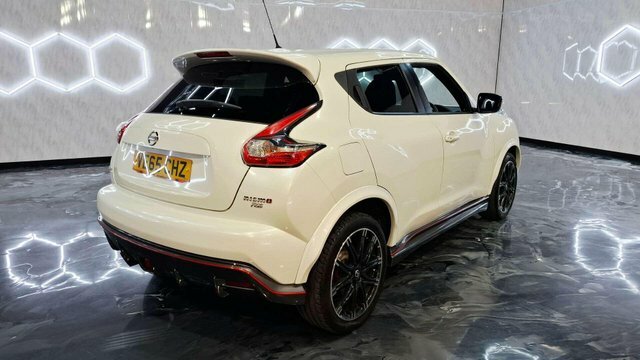 Nissan Juke 2015 1.6 Dig-t Nismo Rs Suv Euro White #5