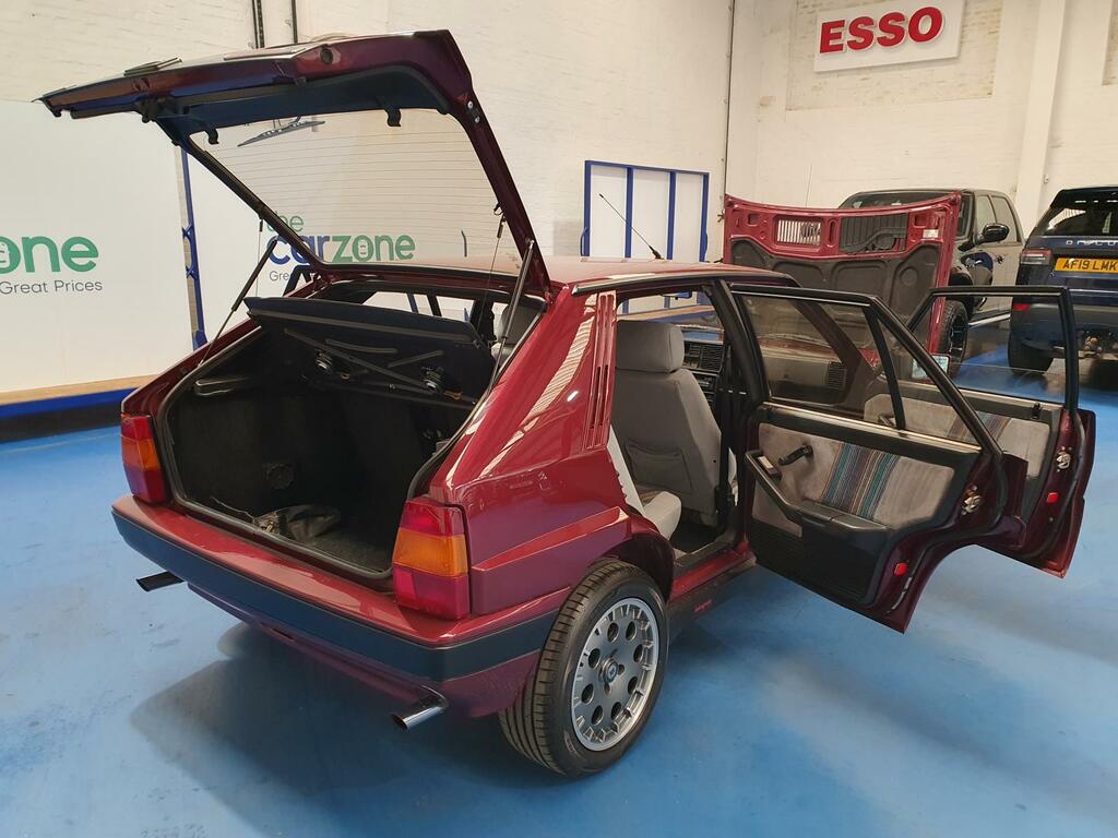 Lancia Delta Hatchback  #6
