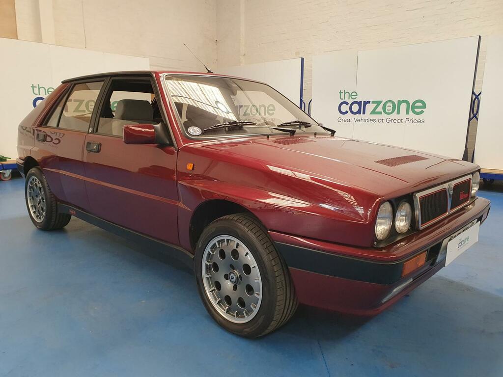 Lancia Delta Hatchback 