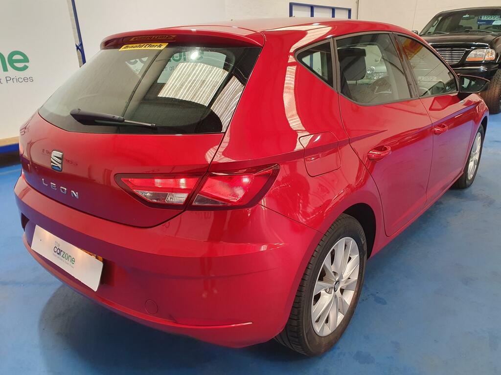 Seat Leon Hatchback CX69KWE Red #3