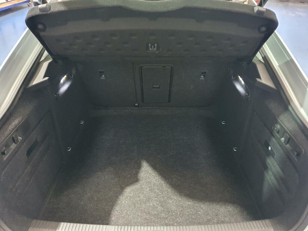Skoda Superb Hatchback #6