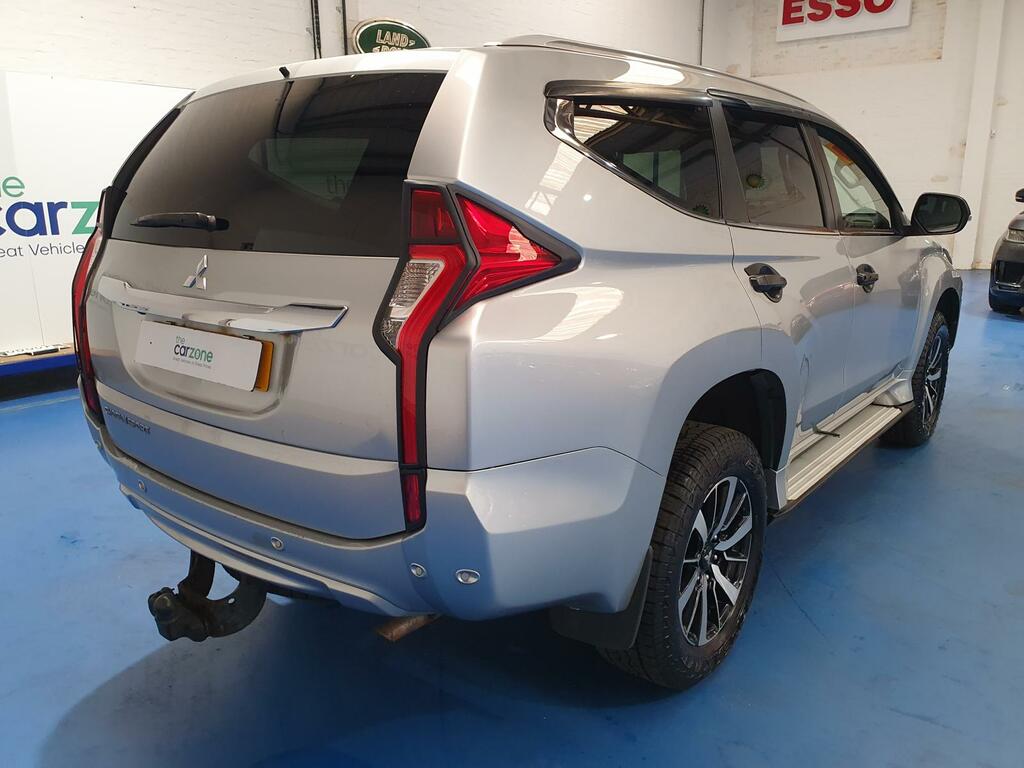 Mitsubishi Shogun Sport Estate #3
