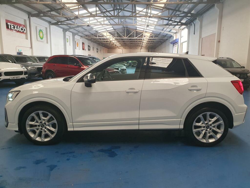 Audi Q2 Estate #6