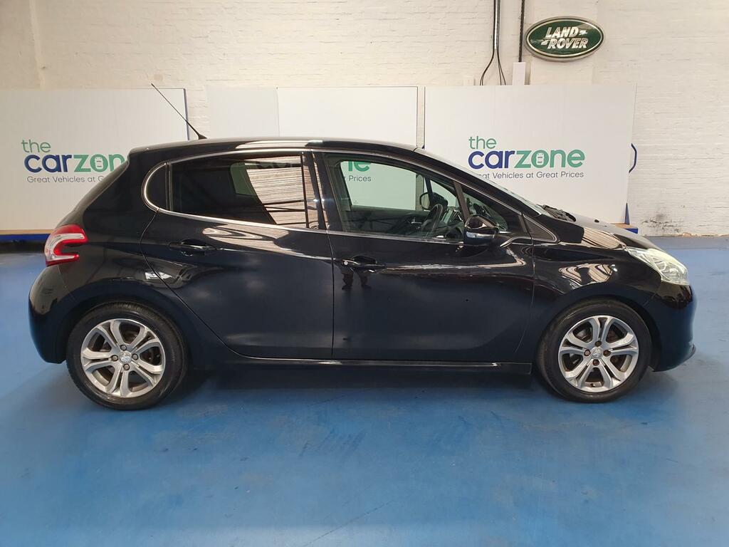 Peugeot 208 1.2L Allure 82 Bhp Pink #2