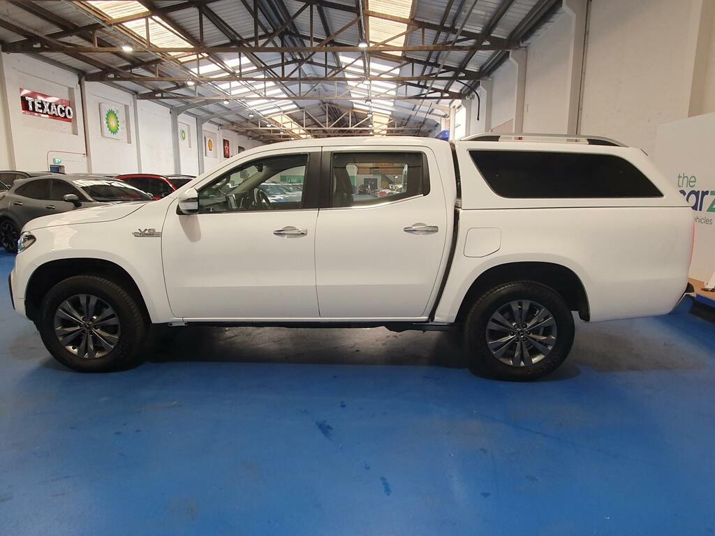 Mercedes-Benz X Class Pickup  #6