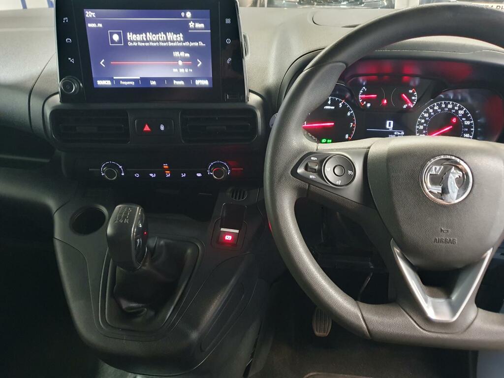 Vauxhall Combo 1.5 Turbo D 2300 Sportive L1 H1 Euro 6 White #13