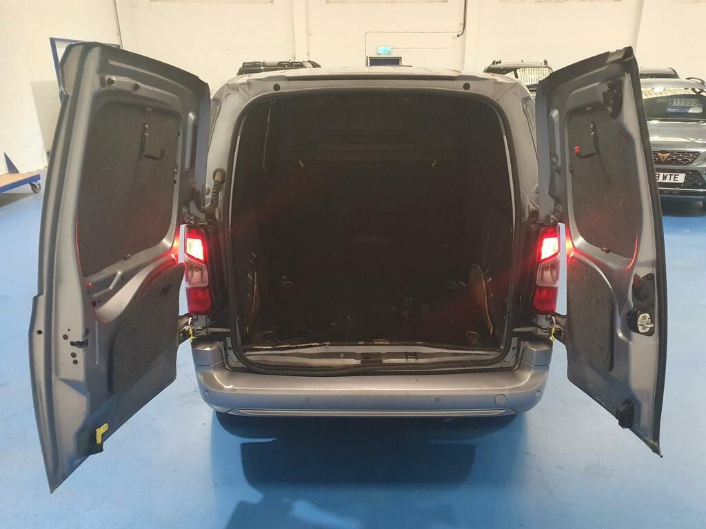 Vauxhall Combo Mpv  #5