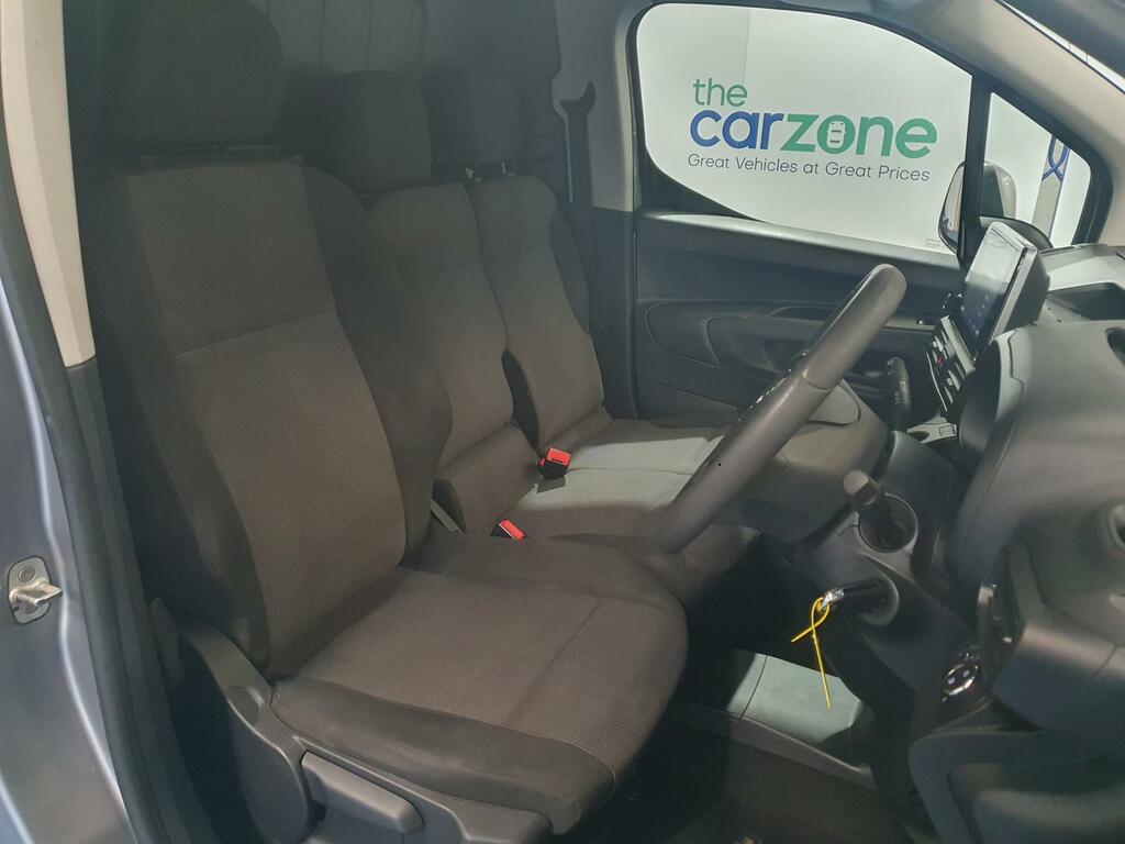 Vauxhall Combo 1.5 Turbo D 2300 Sportive L1 H1 Euro 6 White #12