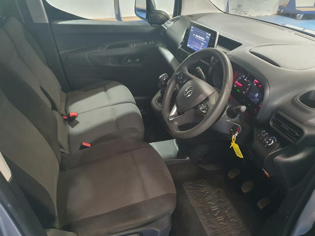 Vauxhall Combo 1.5 Turbo D 2300 Sportive L1 H1 Euro 6 White #11