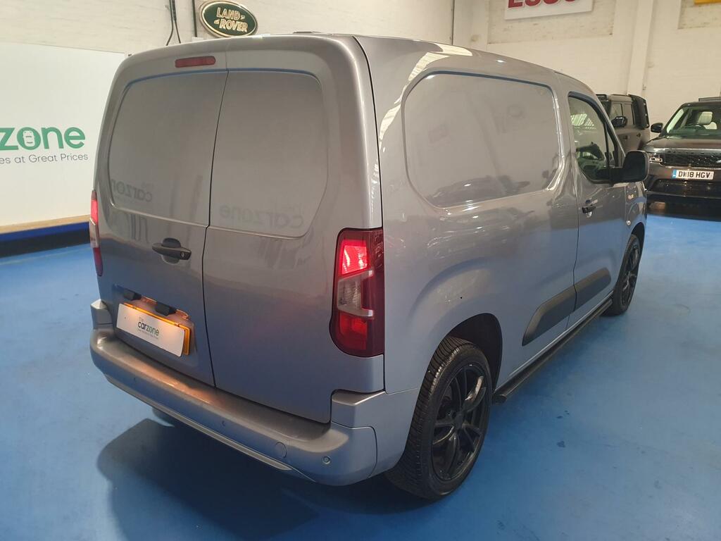 Vauxhall Combo Mpv  #3