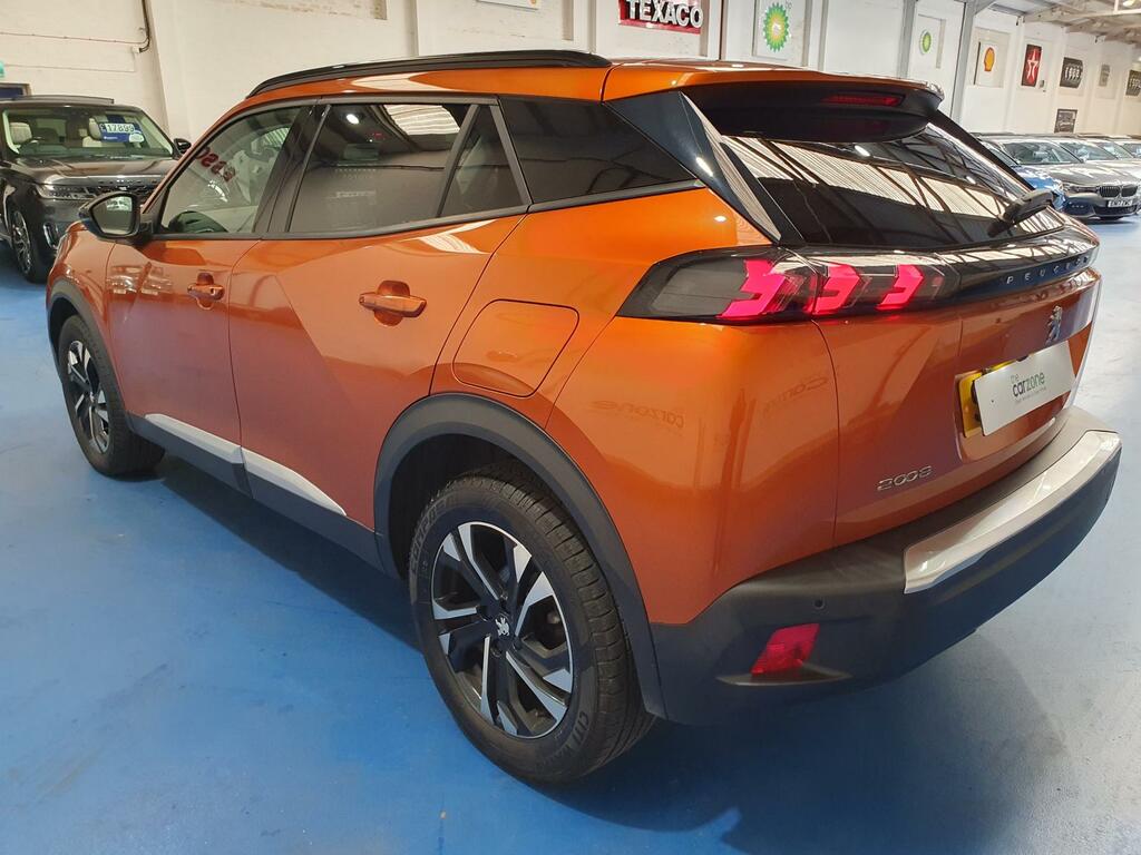 Peugeot 2008 Hatchback #5