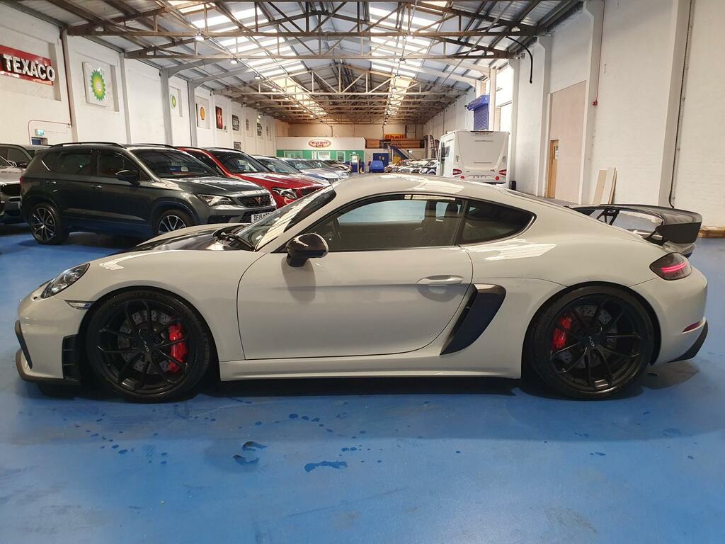 Porsche 718 Cayman Coupe #6