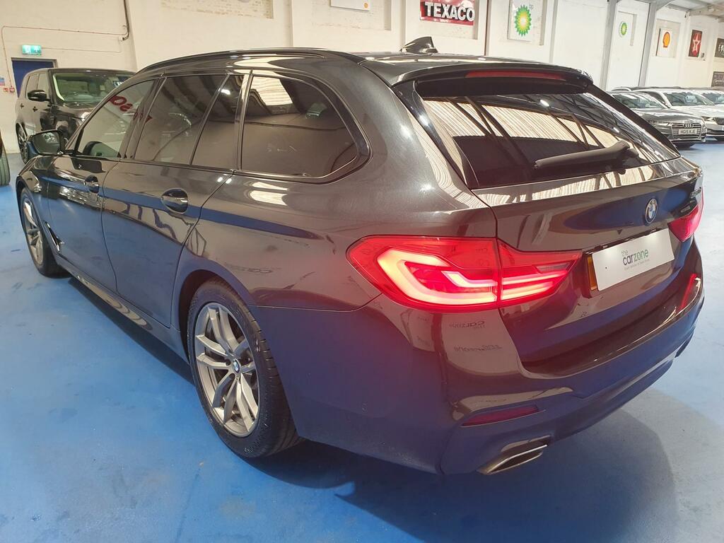 BMW 5 Series Estate YH69YYU #5