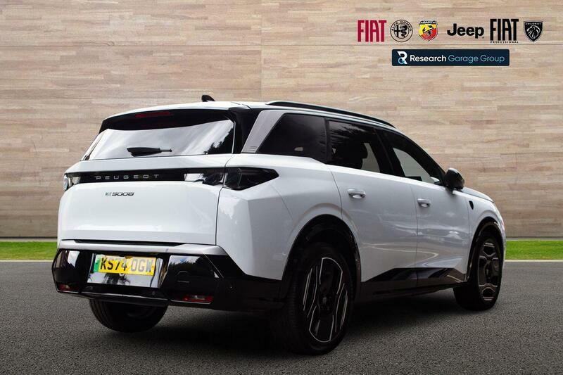 Peugeot 5008 73Kwh Gt Suv 210 Ps KS74OGW White #2