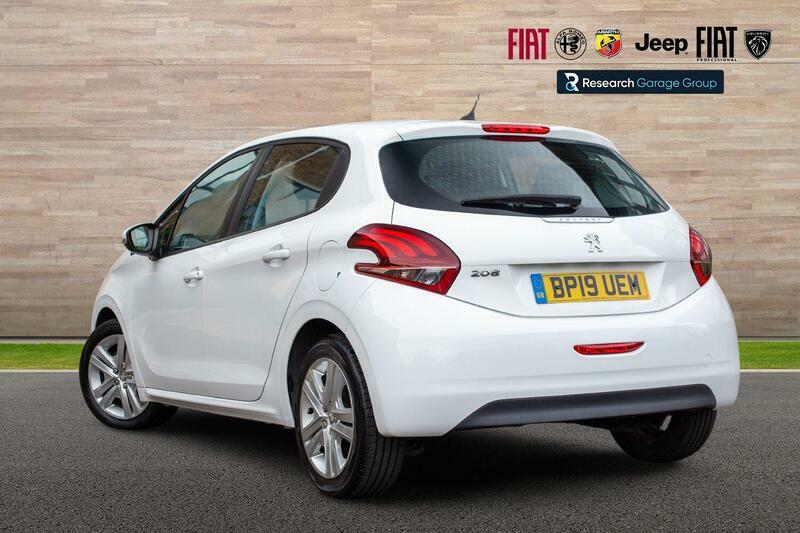 Peugeot 208 1.2 Puretech Active Euro 6 Ss White #3