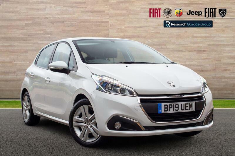Peugeot 208 1.2 Puretech Active Euro 6 Ss White
