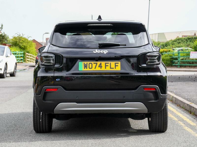 Jeep Avenger 54Kwh E-summit Black #6