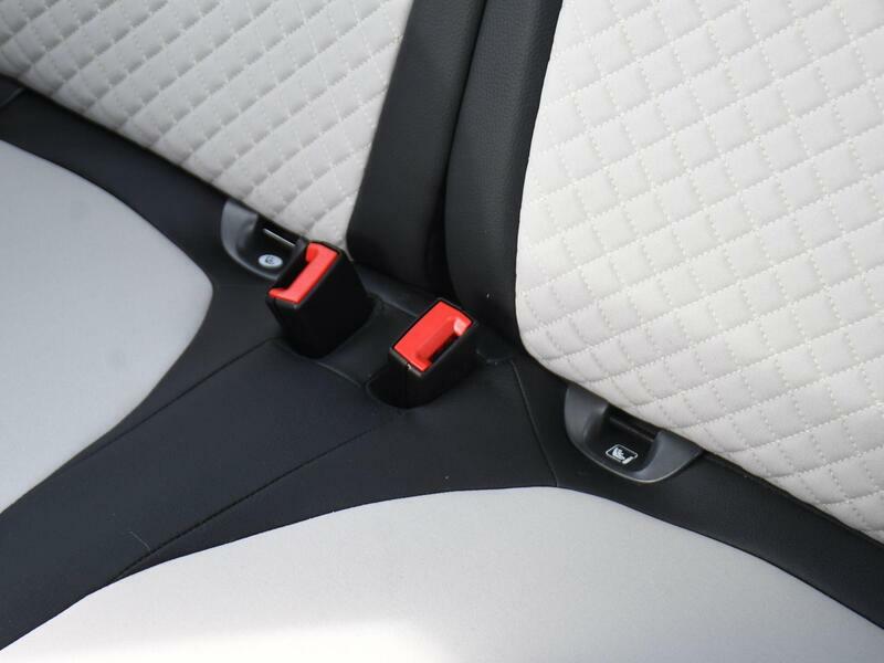 Fiat 500x Dolcevita Hatchback White #16