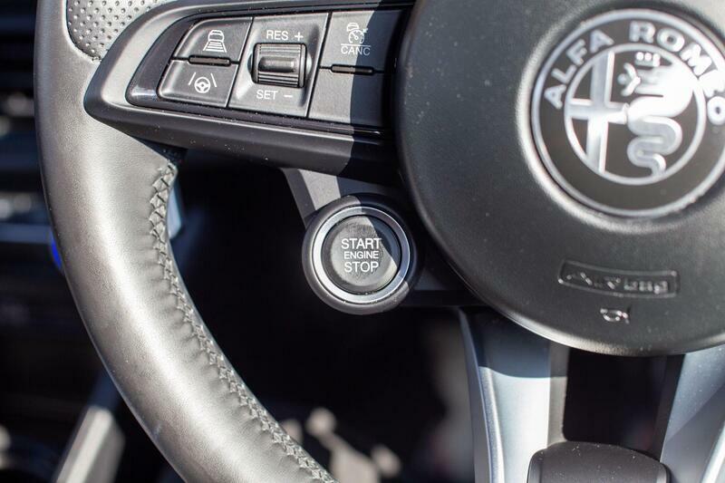 Alfa Romeo Giulia 2 2.0T Estrema Euro 6 Ss #30