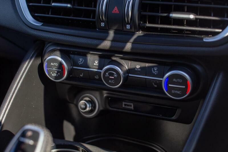 Alfa Romeo Giulia 2 2.0T Estrema Euro 6 Ss #9