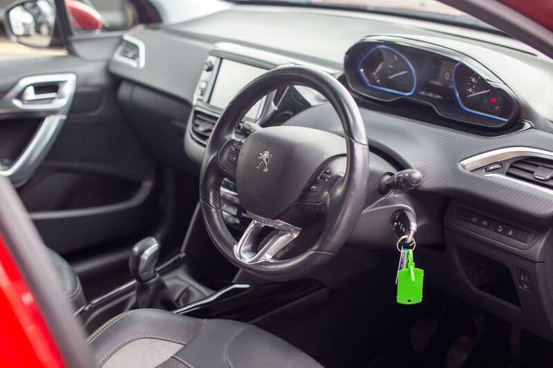 Peugeot 2008 1.2 Puretech Allure Suv Euro 6 Red #6