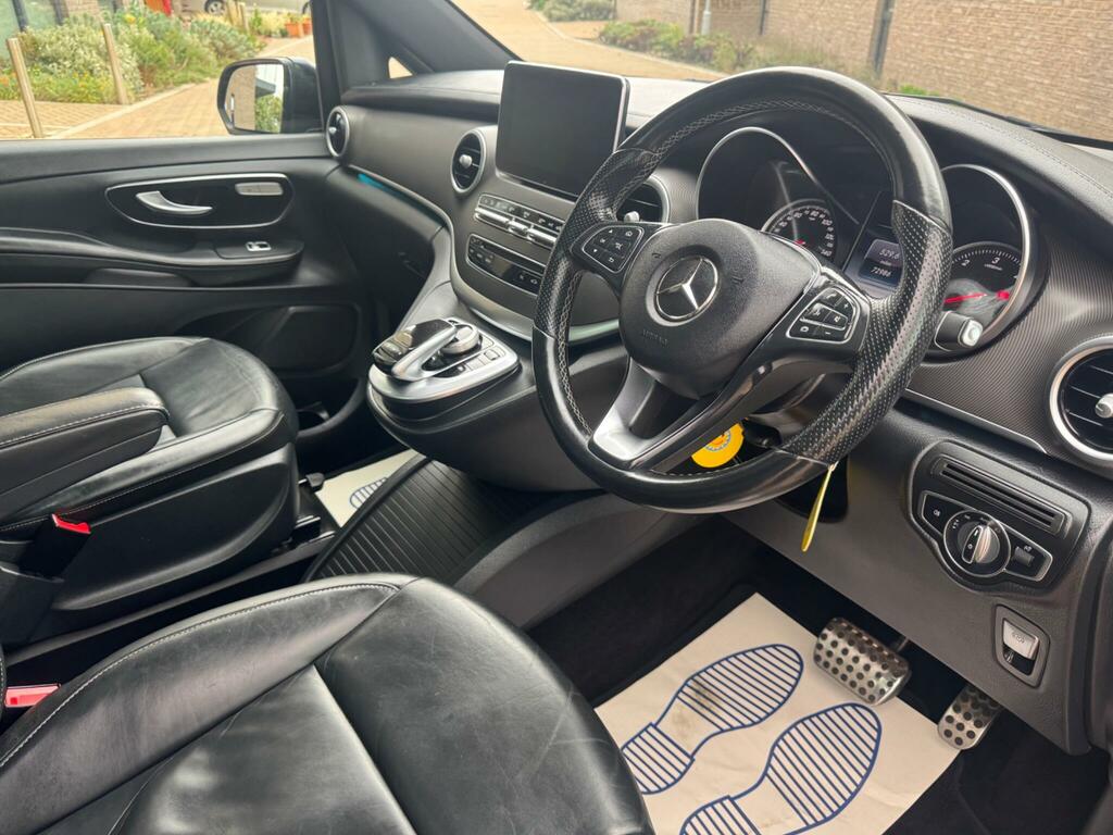 Mercedes-Benz V Class V250 D Amg Line Extra Long - 2018 68 Black #24