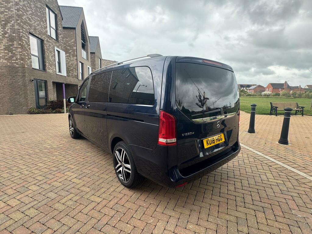 Mercedes-Benz V Class V250 D Amg Line Extra Long - 2018 68 Black #11