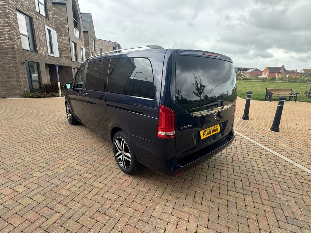 Mercedes-Benz V Class V250 D Amg Line Extra Long - 2018 68 Black #12