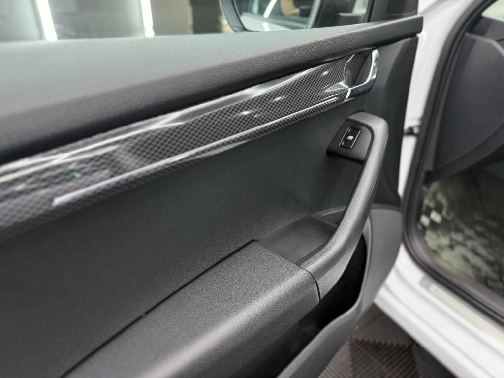 Skoda Octavia Estate 2017 1.5 Tsi 150Ps Se L Dsg Silver #13