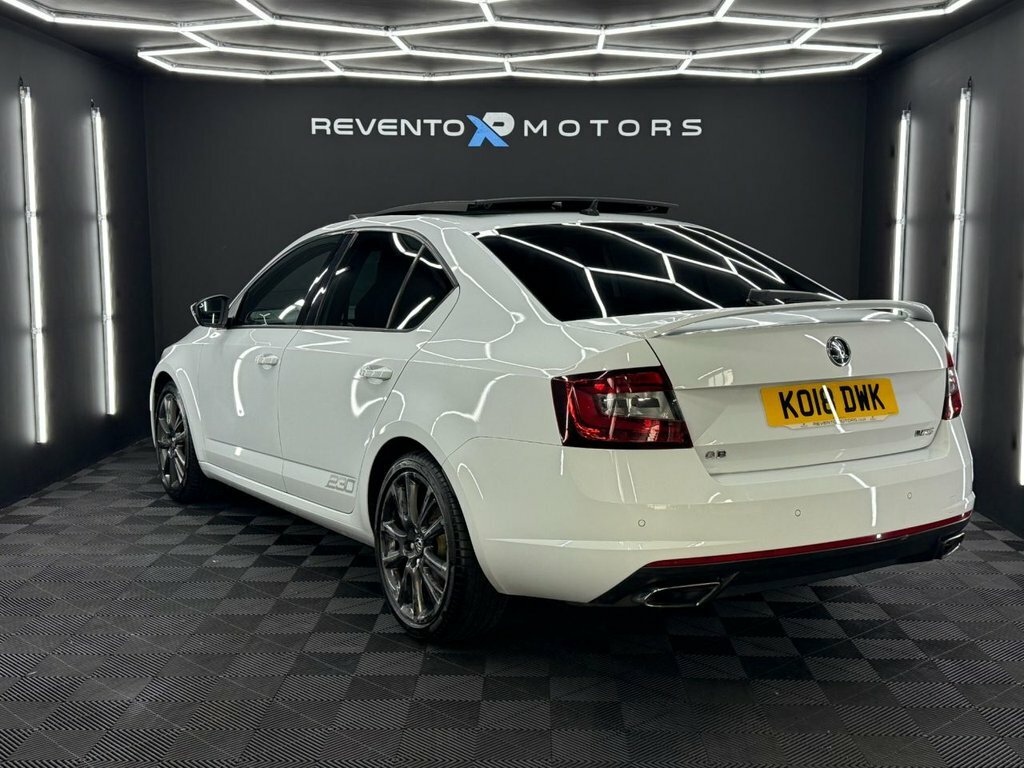 Skoda Octavia 2L Vrs White #2