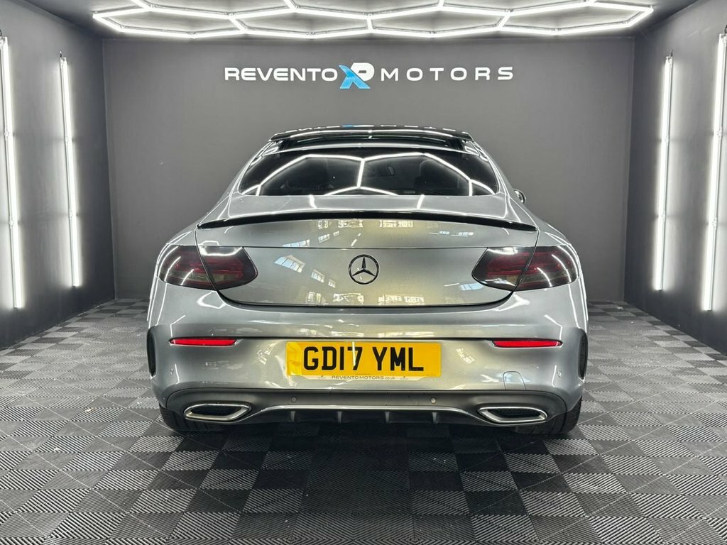 Mercedes-Benz C Class 2.1L Amg Line Grey #4