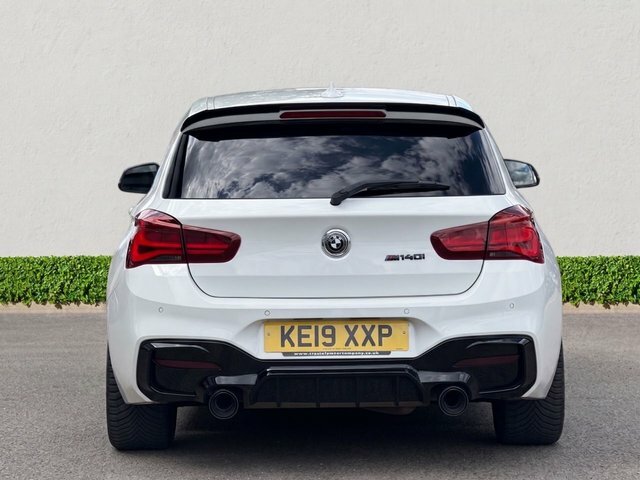 BMW 1 Series 3.0 M140i Gpf Shadow Edition Hatchback White #6