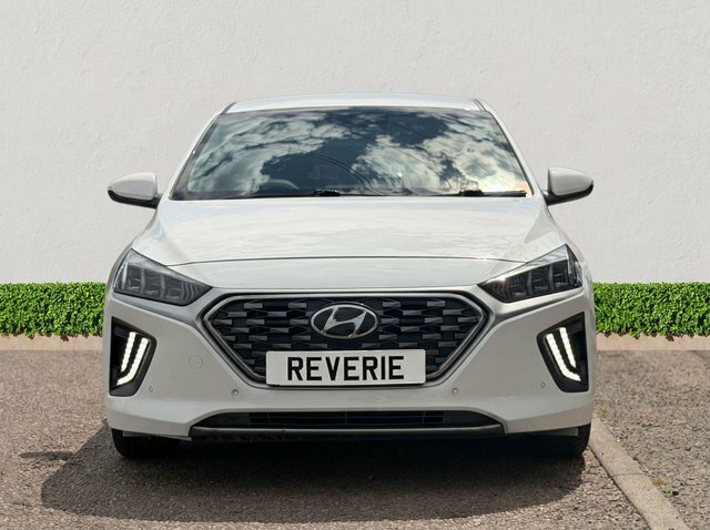 Hyundai Ioniq 1.6 H-gdi 8.9Kwh Premium Se Hatchback P White #2
