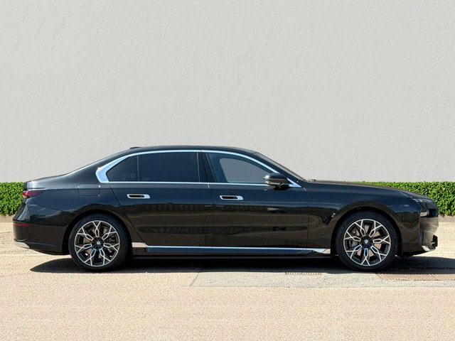 BMW i7 I7 Xdrive 60 M Sport Blue #7