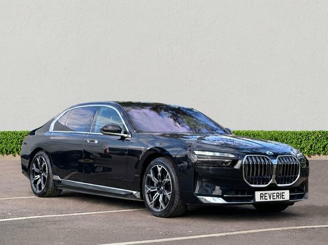 BMW i7 60 105.7Kwh Excellence Pro Saloon Aut Black