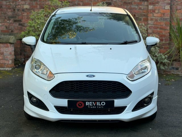 Ford Fiesta 2014 1.6 Tdci Zetec S Hatchback White #3