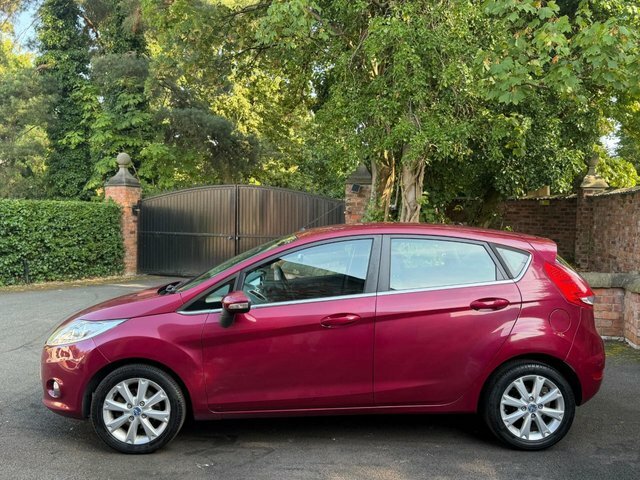 Ford Fiesta 2009 1.4 Zetec Hatchback 133 G ND09VYO Red #2