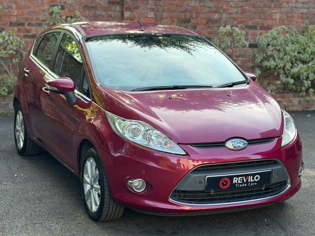 Ford Fiesta 2009 1.4 Zetec Hatchback 133 G ND09VYO Red #4