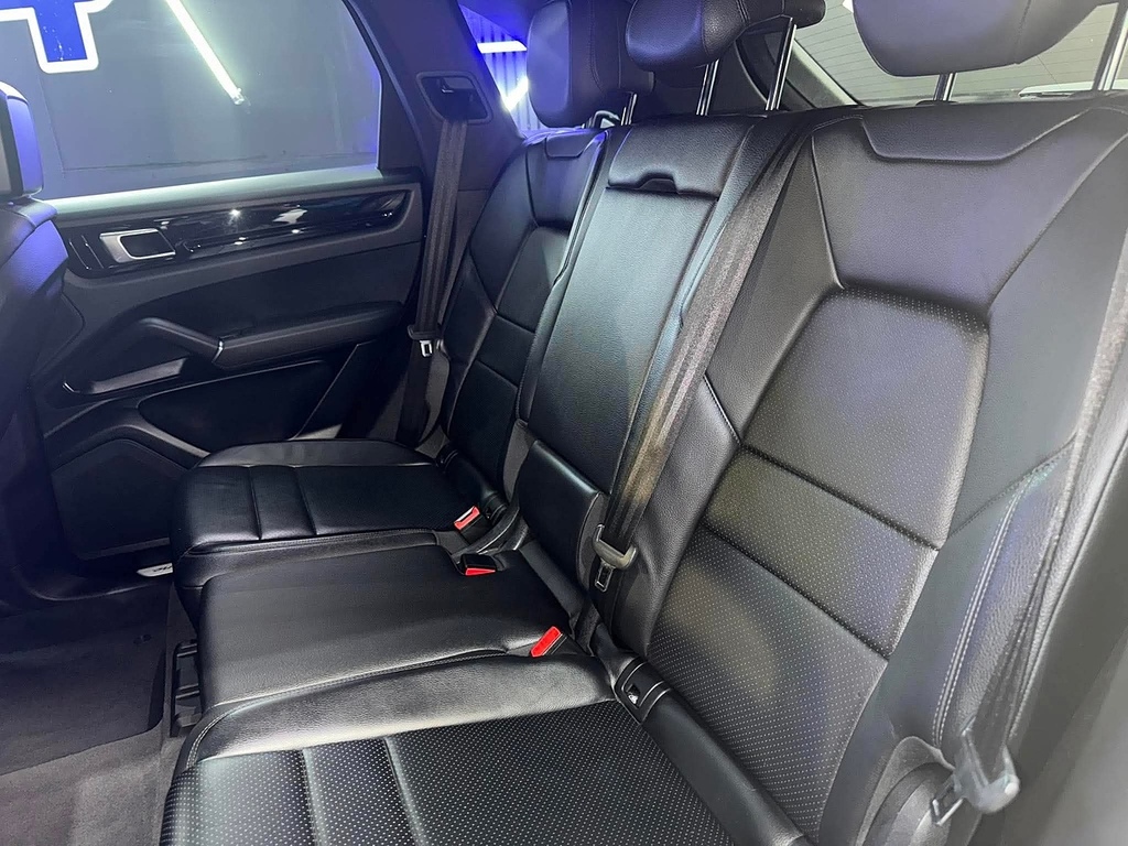 Porsche Cayenne Coupe 3.0 T V6 - Heated Wheel, Sports Chrono And A Grey #8