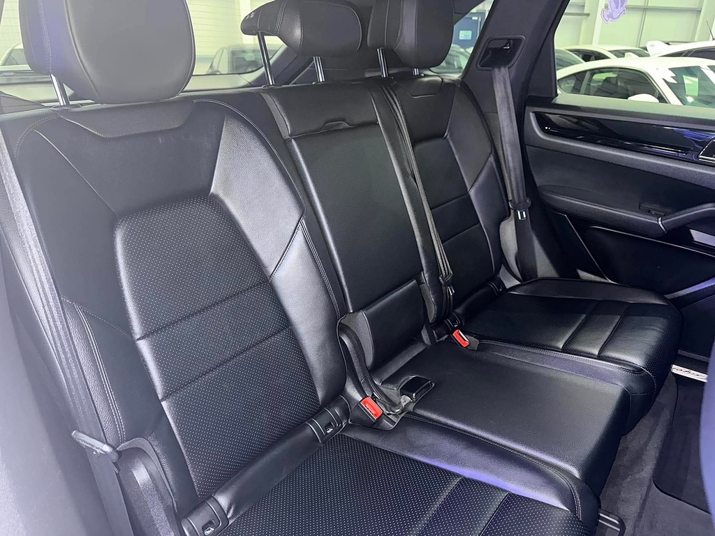 Porsche Cayenne Coupe 3.0 T V6 - Heated Wheel, Sports Chrono And A Grey #9
