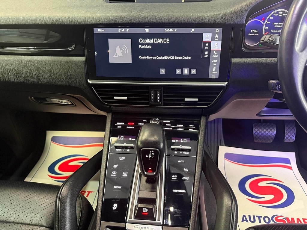 Porsche Cayenne Coupe 3.0 T V6 - Heated Wheel, Sports Chrono And A Grey #7