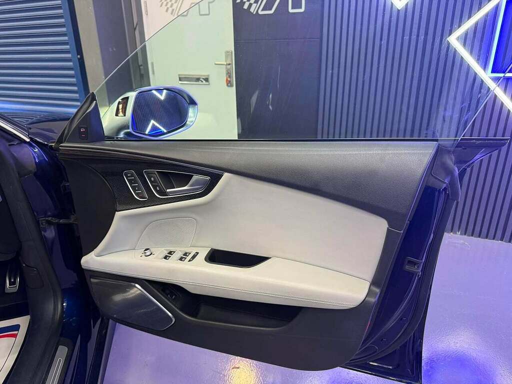 Audi S7  Silver #10