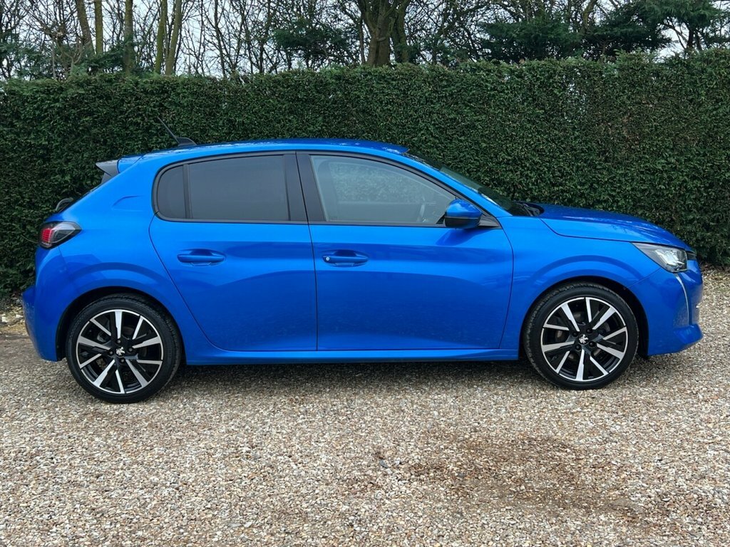 Peugeot 208 1.2L Allure Premium Blue #4